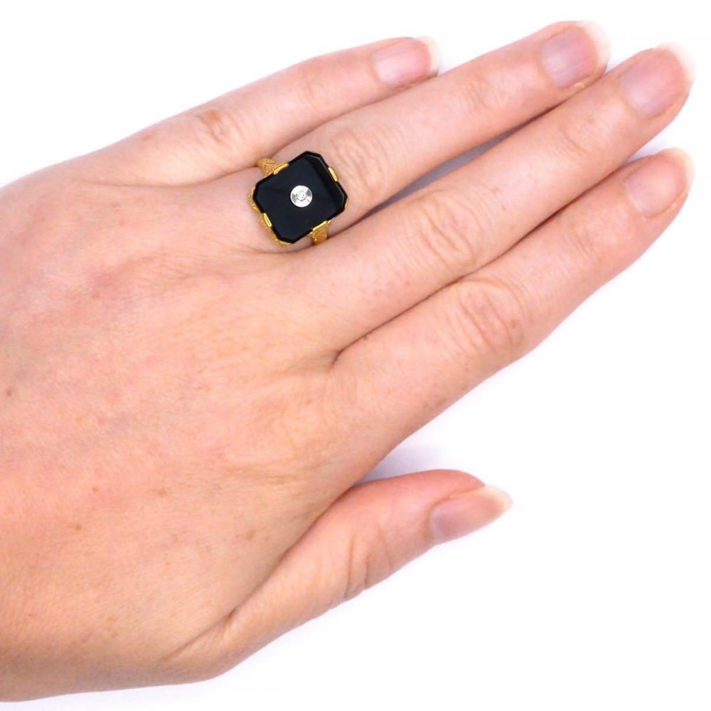 Art Deco 14ct Gold, Onyx & Diamond Filigree Ring