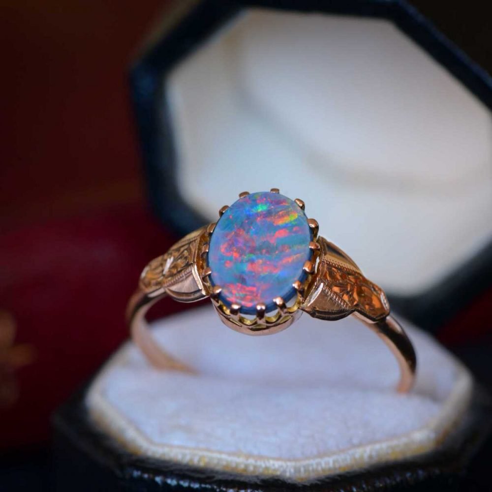 Antique 9ct Rose Gold, Opal Ring - Image 3