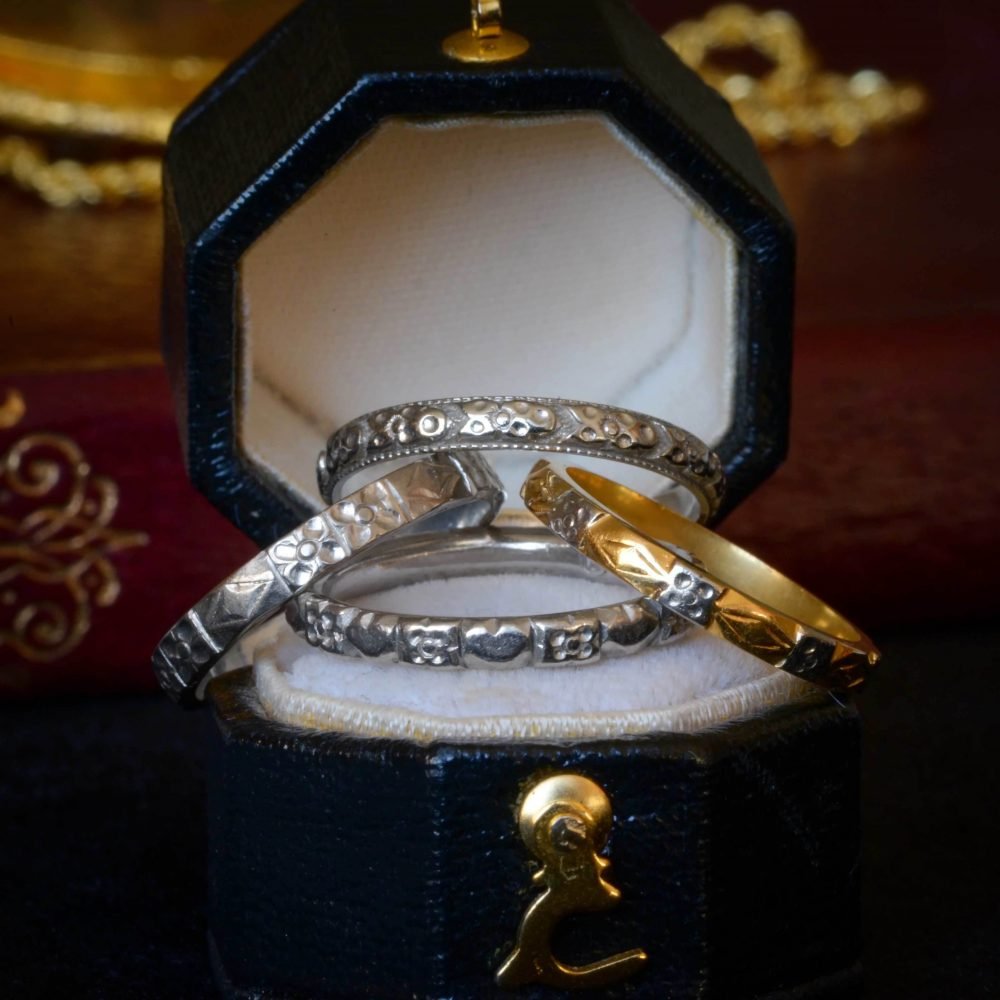 Vintage 18ct Two-Tone Gold Engraved Ring - Image 7