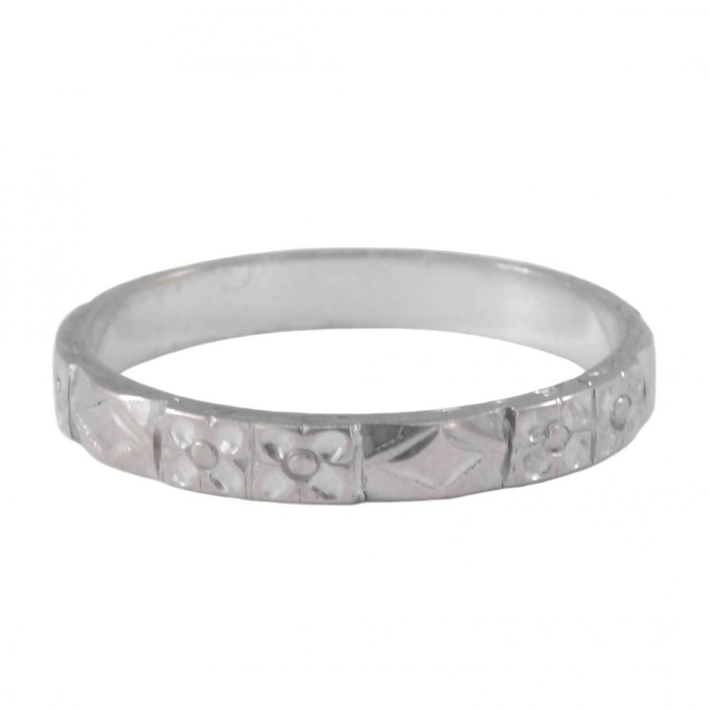 Art Deco 18ct White Gold Engraved Ring - Image 5