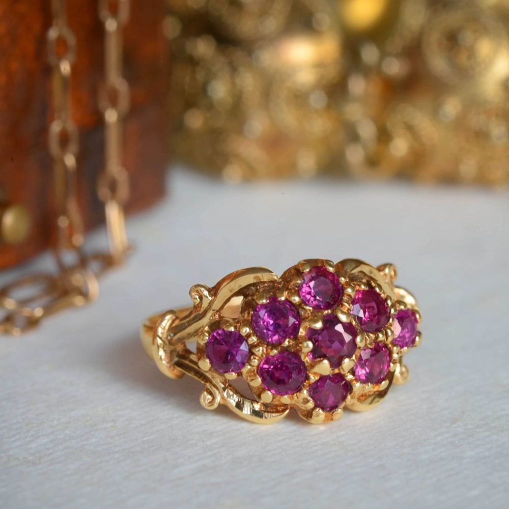 Vintage 9ct Gold, Ruby-set Bombe Ring - Image 4