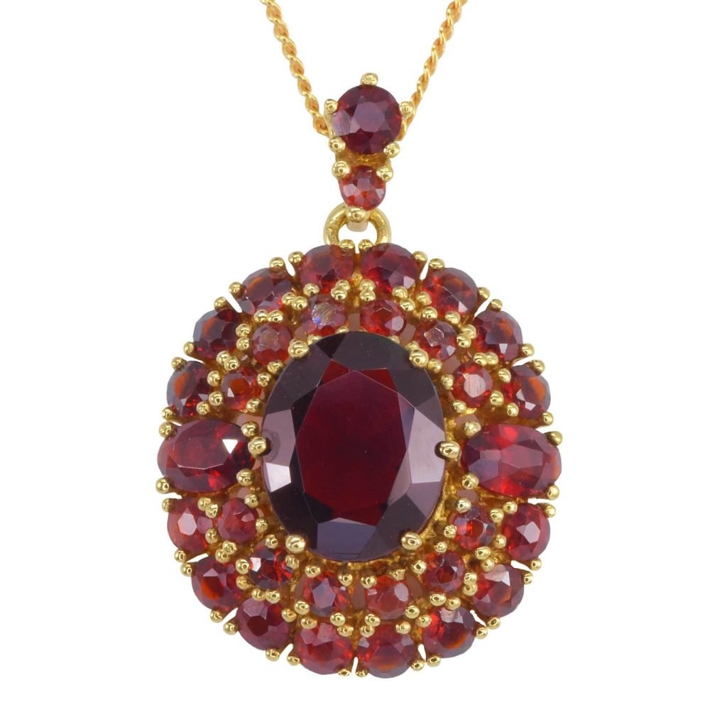 Vintage 9ct Gold, Bohemian Garnet Pendant Necklace