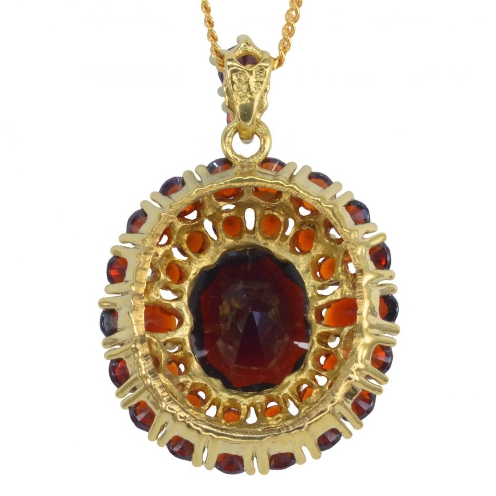 Vintage 9ct Gold, Bohemian Garnet Pendant Necklace - Image 4