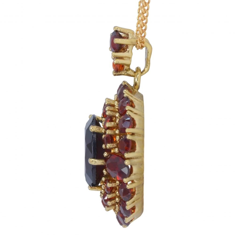 Vintage 9ct Gold, Bohemian Garnet Pendant Necklace - Image 3