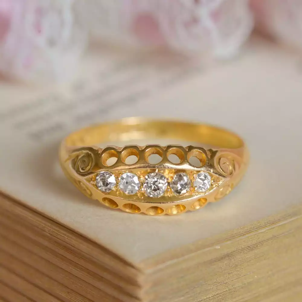 Antique 5-Stone Diamond Ring in 18ct Gold