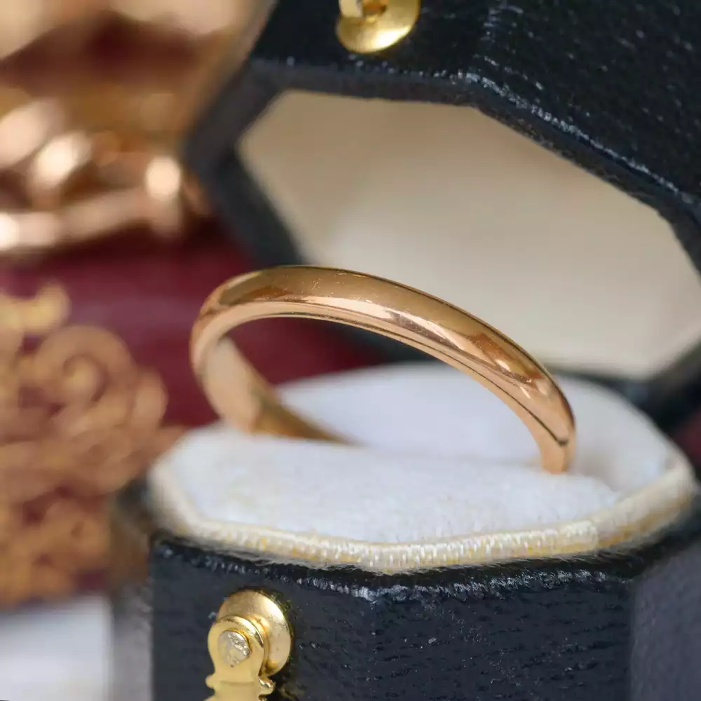 Antique Rounded Band Ring in 18ct Yellow Rose Gold