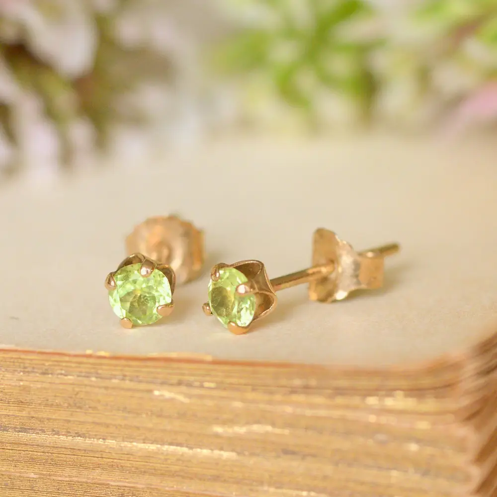 Vintage Peridot Stud Earrings in 9ct Gold