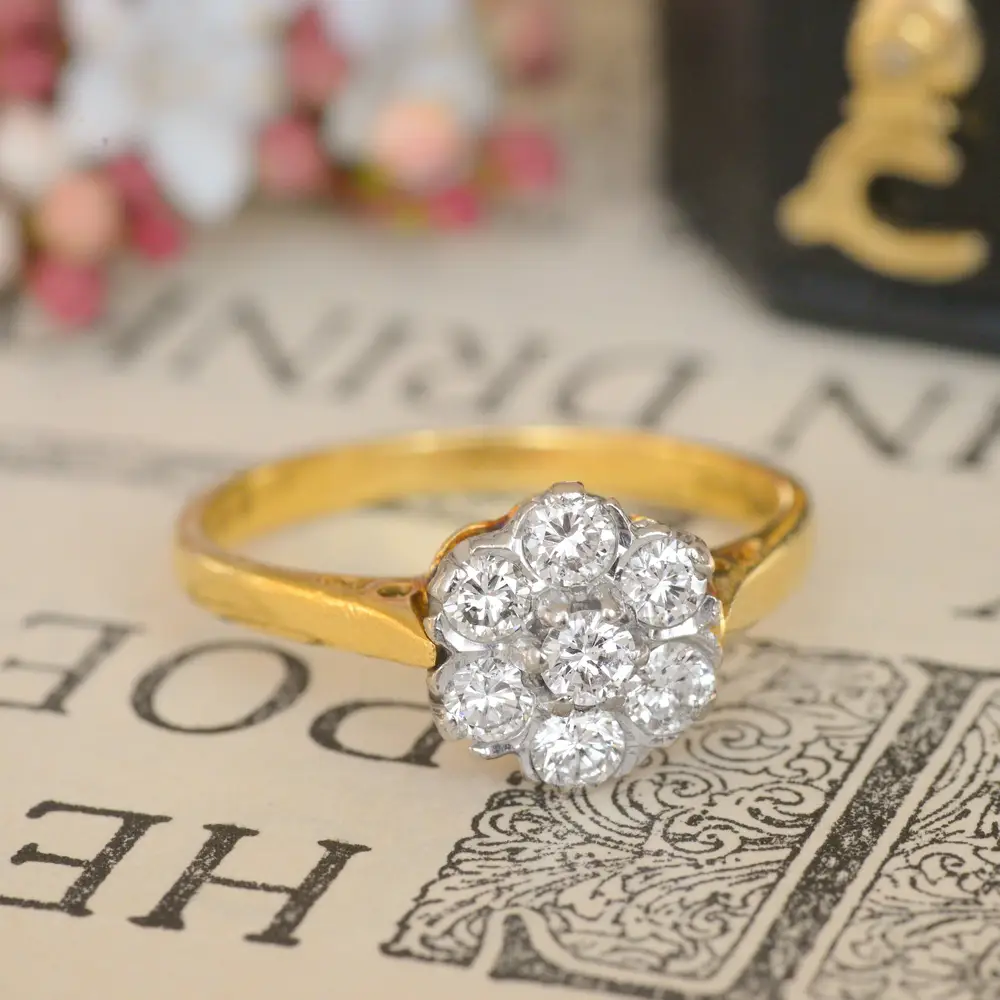 Mid-Century Vintage Diamond Daisy Cluster Ring in 18ct Gold