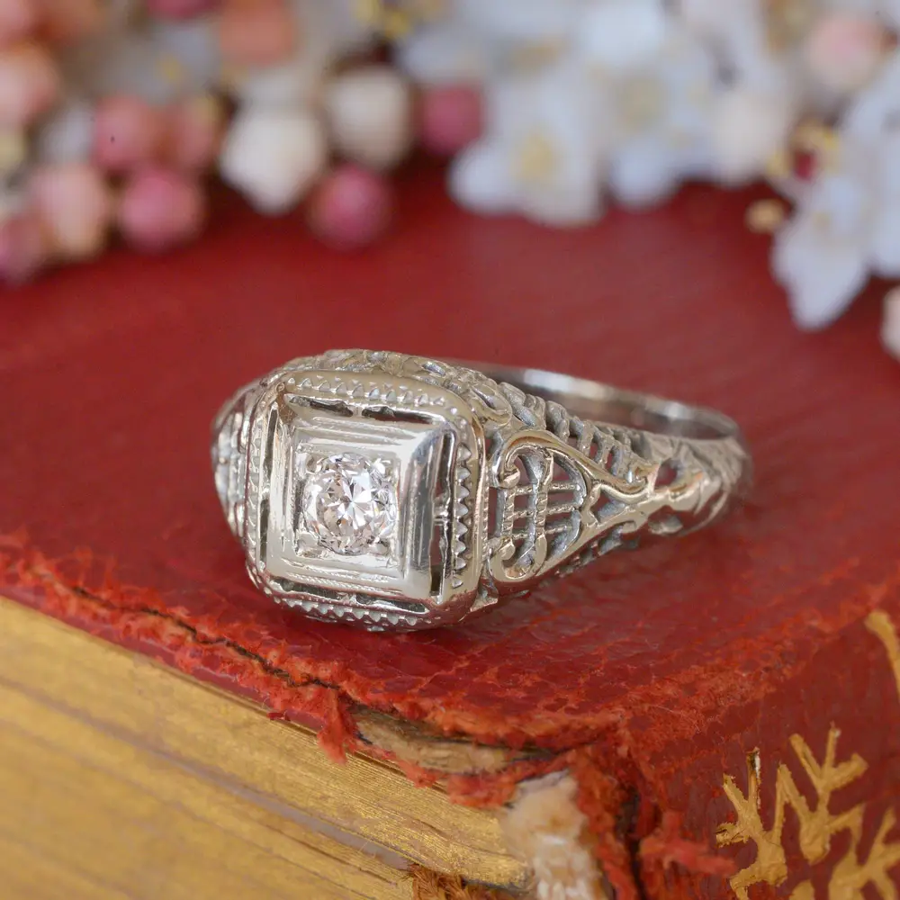 Art Deco 18ct White Gold, Diamond Filigree Ring