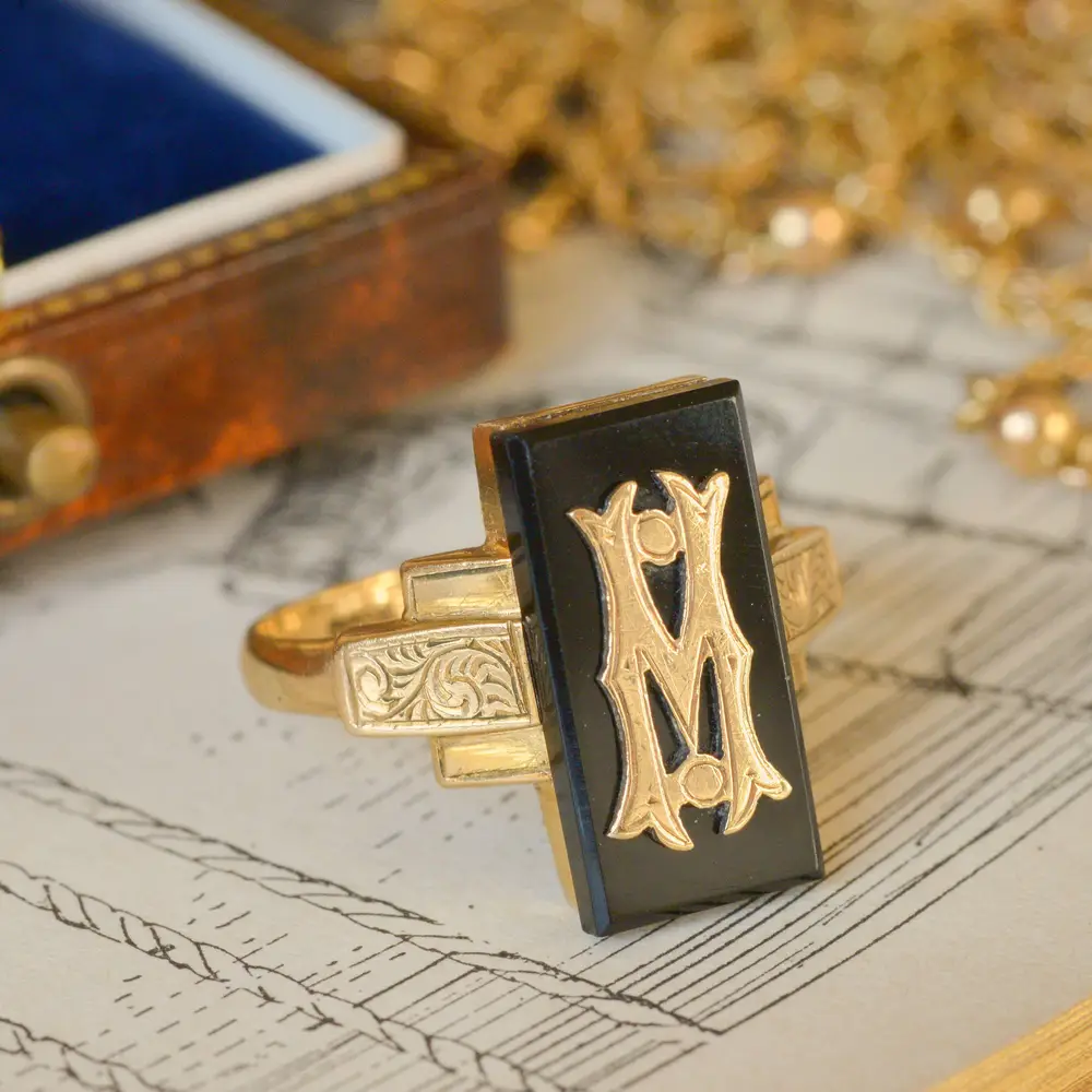 Antique Victorian “M” Initial Onyx Signet Ring in 9ct Yellow Gold