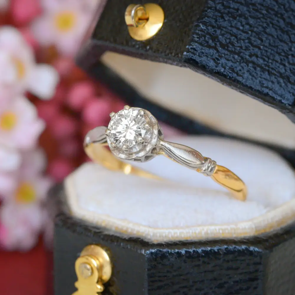Mid-Century Vintage Diamond Solitaire Ring in 18ct Gold