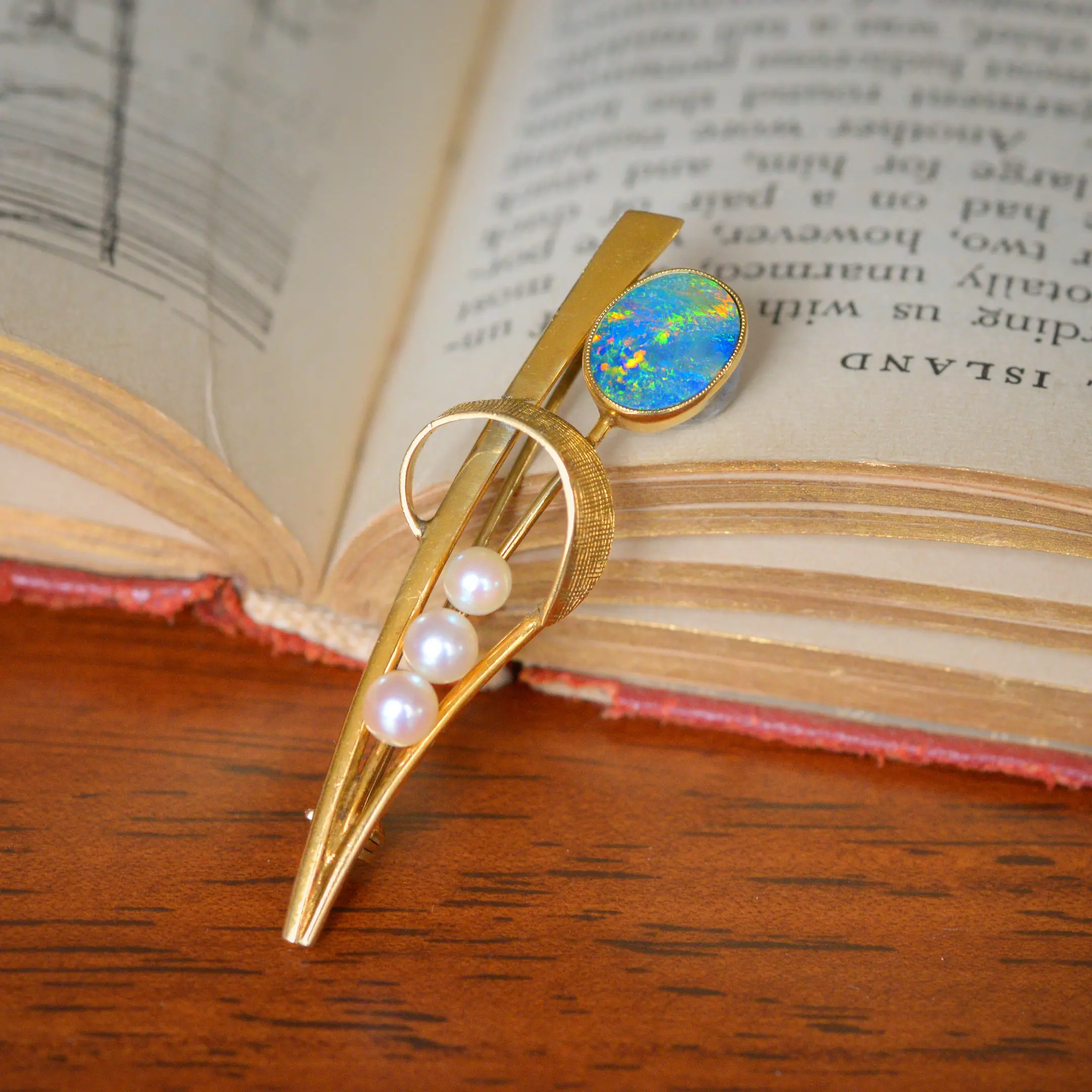 Vintage Opal & Pearl Brooch in 9ct Yellow Gold